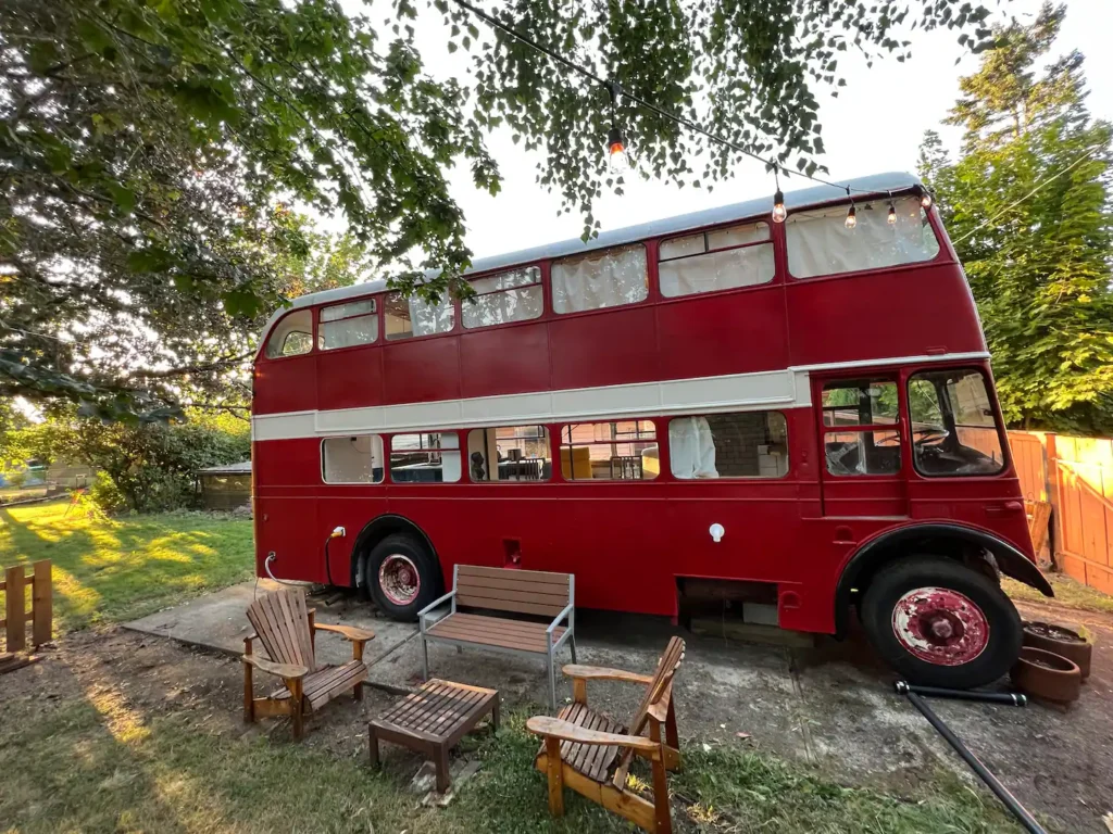 Living in a Double Decker Bus 1024x768 1 - Vivendo em um Ônibus de Dois Andares