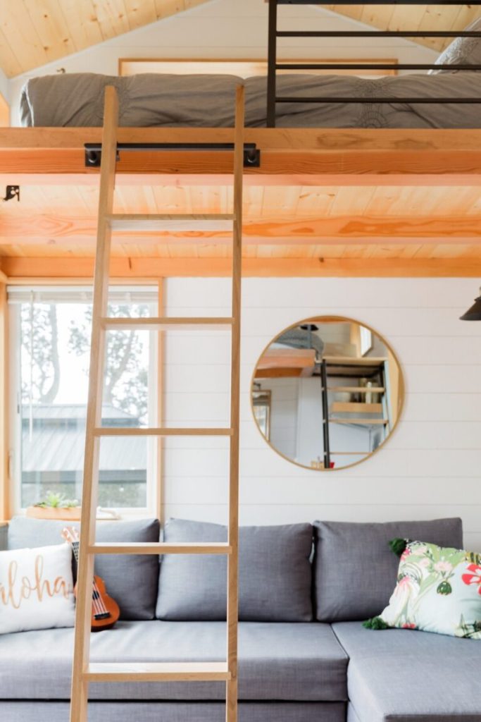 Tiny House Sustentavel Como Viver de Forma Ecologica 11 683x1024 - Tiny House Sustentável: Como Viver de Forma Ecológica