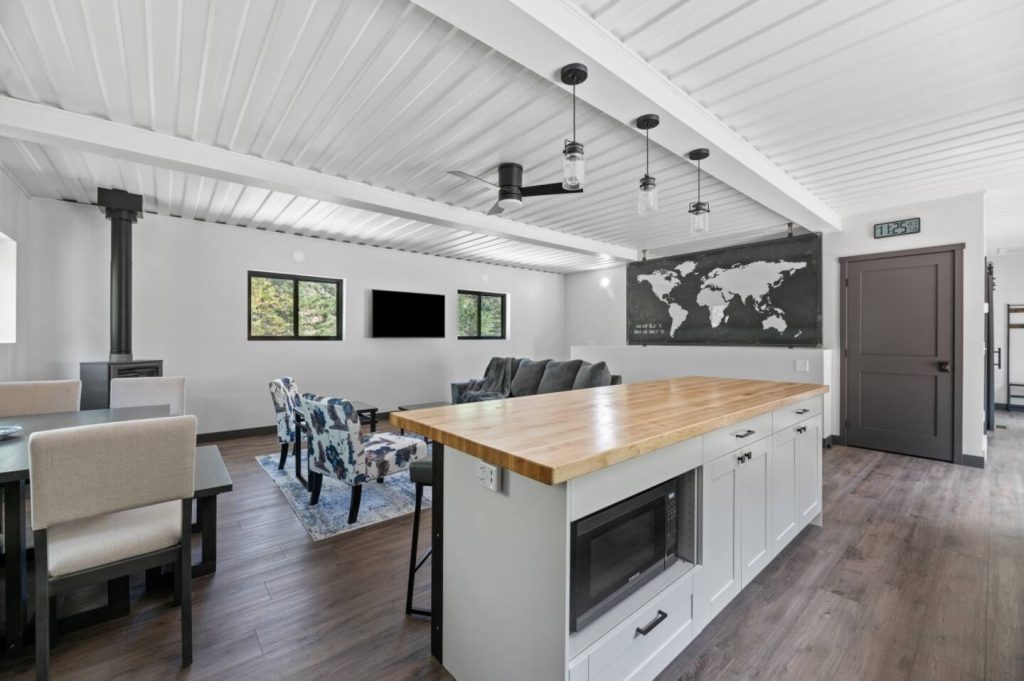 Magnifica construcao de casa conteiner de dois andares 3 1024x681 - Magnífica construção de casa contêiner de dois andares