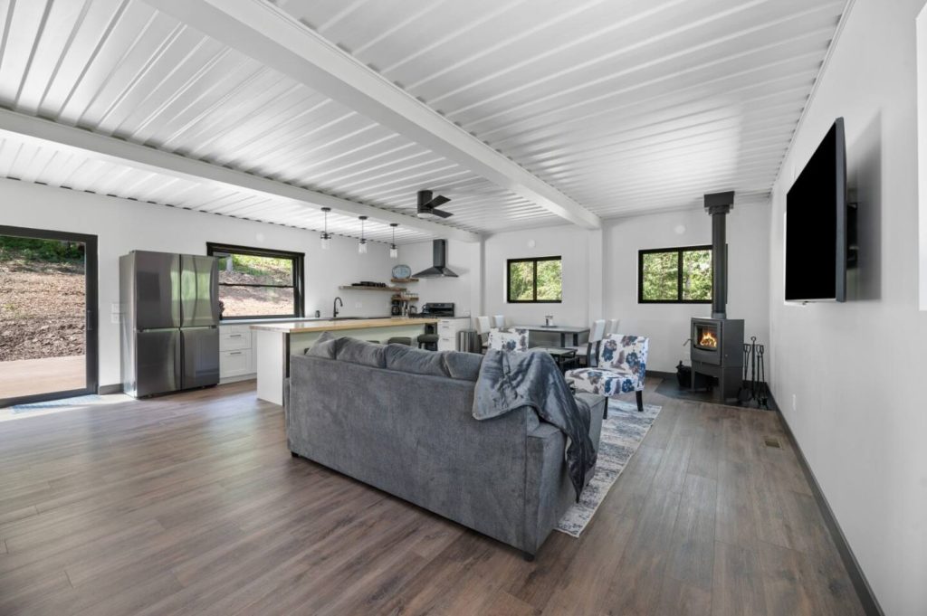 Magnifica construcao de casa conteiner de dois andares 7 1024x681 - Magnífica construção de casa contêiner de dois andares
