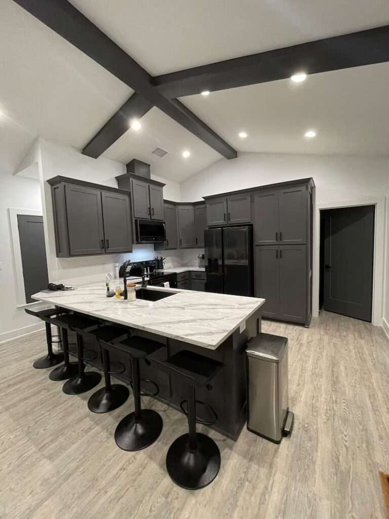 Tiny House com Design Metalico 4 - Tiny House com Design Metálico